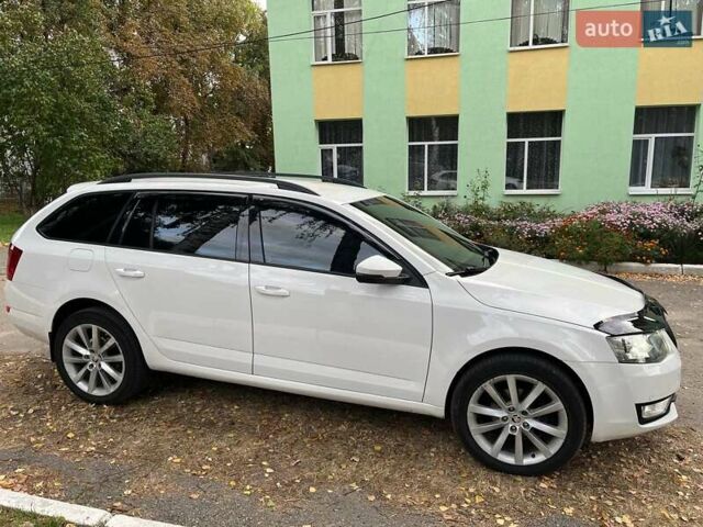 Білий Шкода Октавія, об'ємом двигуна 1.6 л та пробігом 245 тис. км за 9900 $, фото 7 на Automoto.ua