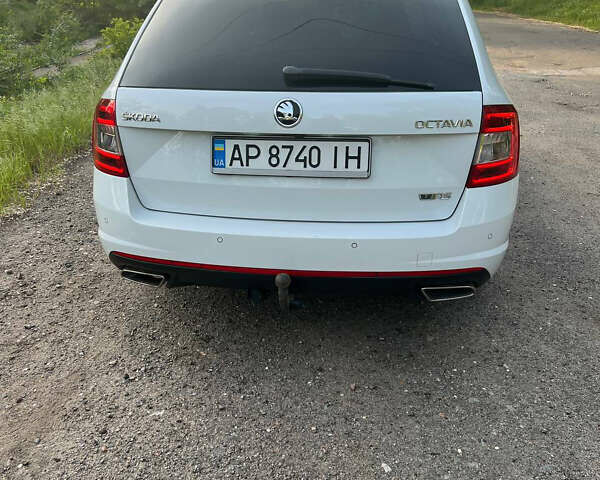 Белый Шкода Октавия, объемом двигателя 1.97 л и пробегом 223 тыс. км за 13800 $, фото 16 на Automoto.ua