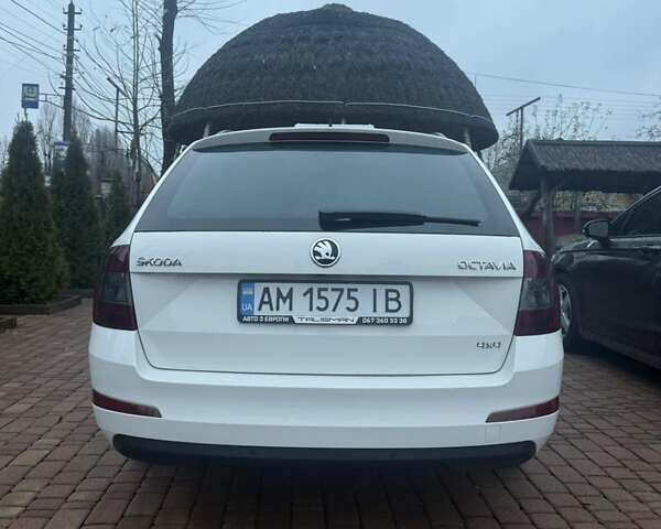 Белый Шкода Октавия, объемом двигателя 1.97 л и пробегом 300 тыс. км за 12500 $, фото 5 на Automoto.ua