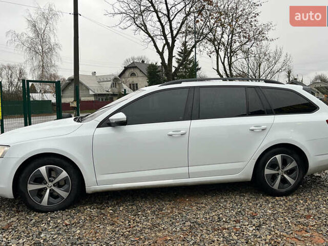 Белый Шкода Октавия, объемом двигателя 1.6 л и пробегом 260 тыс. км за 10999 $, фото 3 на Automoto.ua