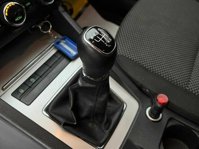 Белый Шкода Октавия, объемом двигателя 1.6 л и пробегом 260 тыс. км за 10999 $, фото 13 на Automoto.ua