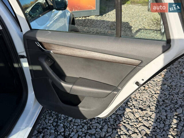 Білий Шкода Октавія, об'ємом двигуна 2 л та пробігом 234 тис. км за 14999 $, фото 48 на Automoto.ua