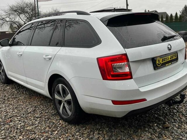 Белый Шкода Октавия, объемом двигателя 1.6 л и пробегом 260 тыс. км за 10999 $, фото 4 на Automoto.ua