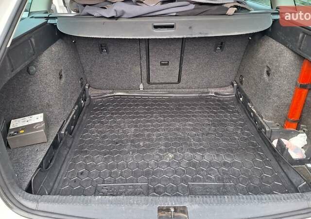 Белый Шкода Октавия, объемом двигателя 2 л и пробегом 294 тыс. км за 12900 $, фото 13 на Automoto.ua