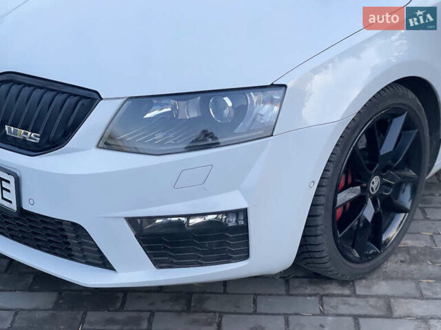 Белый Шкода Октавия, объемом двигателя 1.97 л и пробегом 242 тыс. км за 17500 $, фото 3 на Automoto.ua