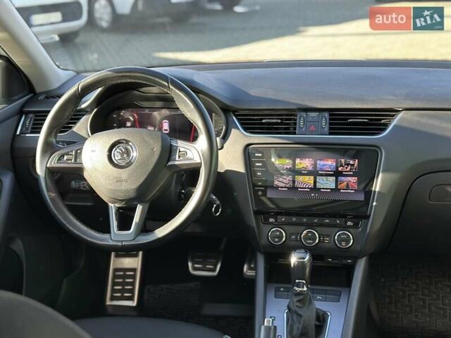 Белый Шкода Октавия, объемом двигателя 1.6 л и пробегом 199 тыс. км за 15999 $, фото 19 на Automoto.ua