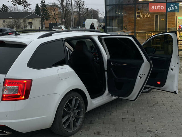 Белый Шкода Октавия, объемом двигателя 2 л и пробегом 269 тыс. км за 14999 $, фото 79 на Automoto.ua