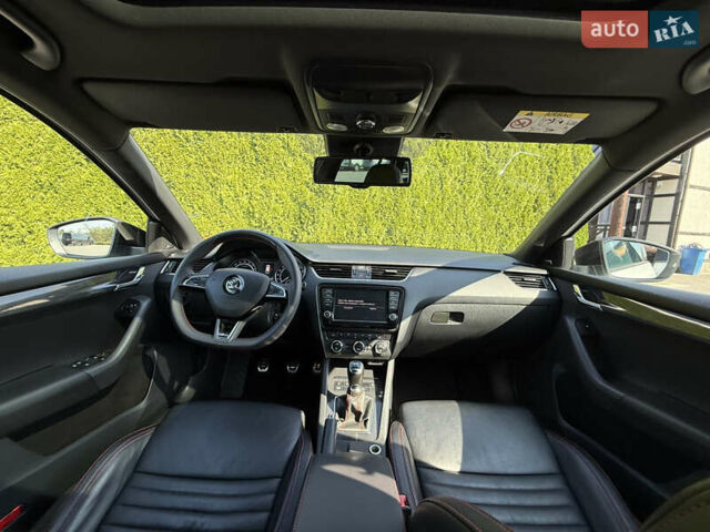 Білий Шкода Октавія, об'ємом двигуна 2 л та пробігом 165 тис. км за 14999 $, фото 4 на Automoto.ua