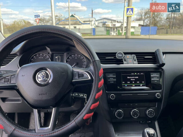 Белый Шкода Октавия, объемом двигателя 1.6 л и пробегом 180 тыс. км за 10400 $, фото 18 на Automoto.ua