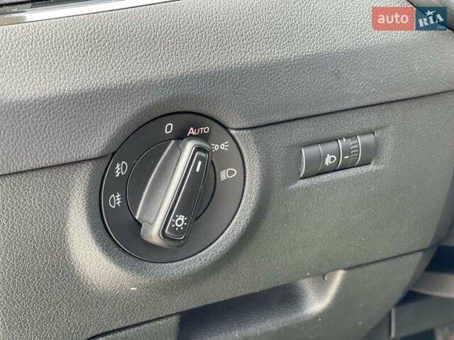 Белый Шкода Октавия, объемом двигателя 1.6 л и пробегом 245 тыс. км за 13000 $, фото 19 на Automoto.ua