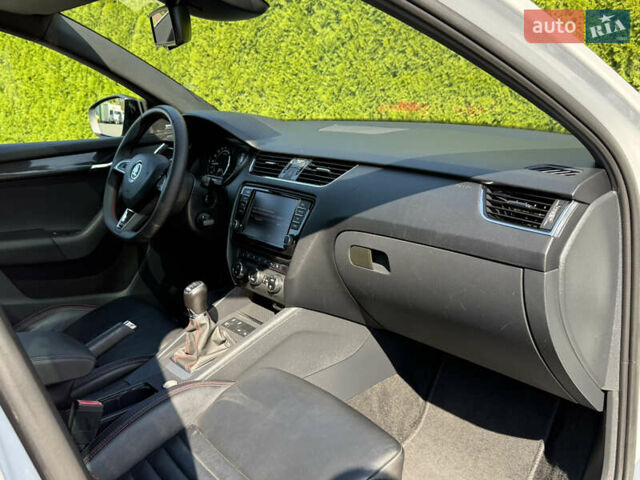 Білий Шкода Октавія, об'ємом двигуна 2 л та пробігом 165 тис. км за 14999 $, фото 41 на Automoto.ua
