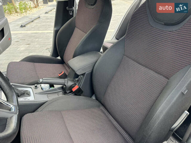 Белый Шкода Октавия, объемом двигателя 2 л и пробегом 250 тыс. км за 13999 $, фото 42 на Automoto.ua