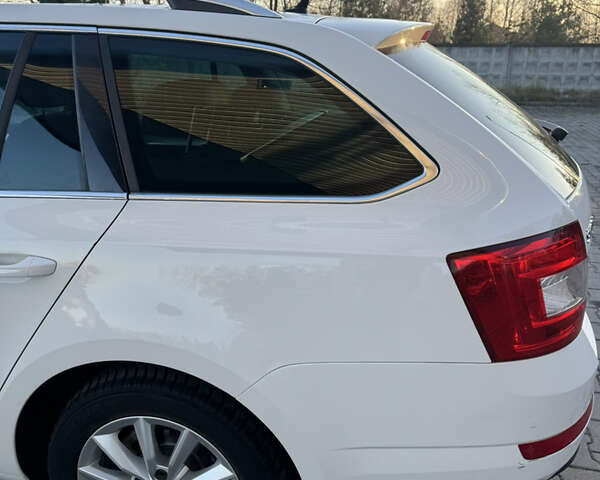 Білий Шкода Октавія, об'ємом двигуна 1.97 л та пробігом 280 тис. км за 13800 $, фото 46 на Automoto.ua