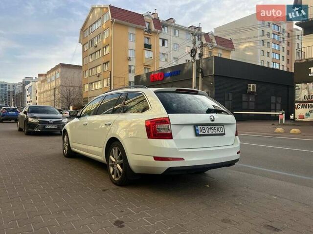Белый Шкода Октавия, объемом двигателя 1.6 л и пробегом 270 тыс. км за 13600 $, фото 2 на Automoto.ua