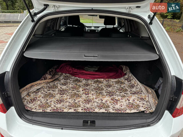 Белый Шкода Октавия, объемом двигателя 1.97 л и пробегом 328 тыс. км за 12300 $, фото 26 на Automoto.ua