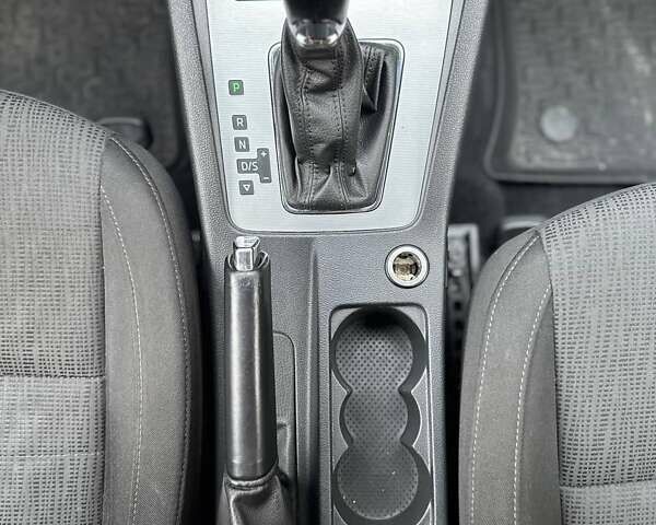 Белый Шкода Октавия, объемом двигателя 1.8 л и пробегом 210 тыс. км за 12900 $, фото 23 на Automoto.ua
