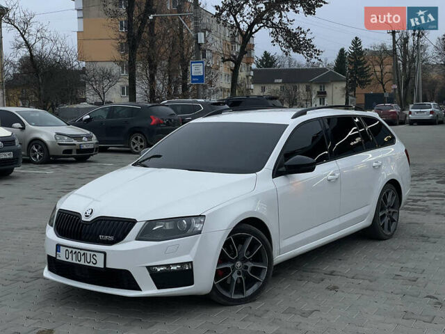 Белый Шкода Октавия, объемом двигателя 2 л и пробегом 269 тыс. км за 14999 $, фото 2 на Automoto.ua