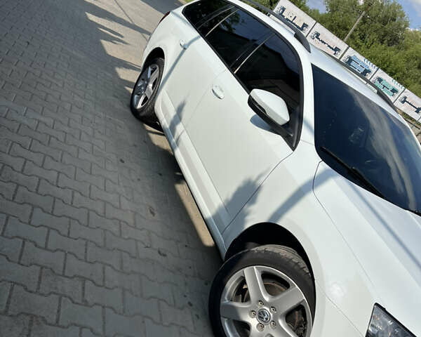 Шкода Октавія 2016 у Вінниці на Automoto.ua Білий Шкода Октавія, об'ємом двигуна 1.6 л та пробігом 270 тис. км за 10700 $, фото 10 на Automoto.ua