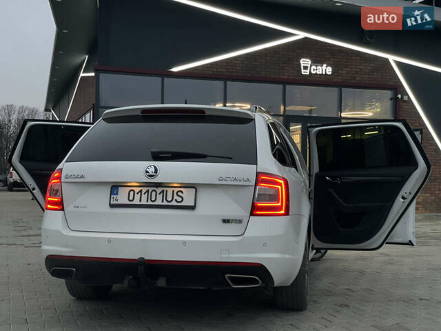 Белый Шкода Октавия, объемом двигателя 2 л и пробегом 269 тыс. км за 14999 $, фото 83 на Automoto.ua