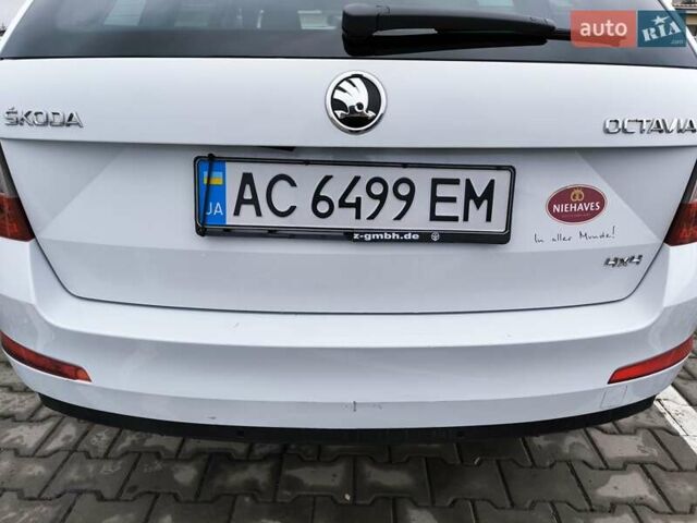 Білий Шкода Октавія, об'ємом двигуна 1.6 л та пробігом 280 тис. км за 11800 $, фото 20 на Automoto.ua