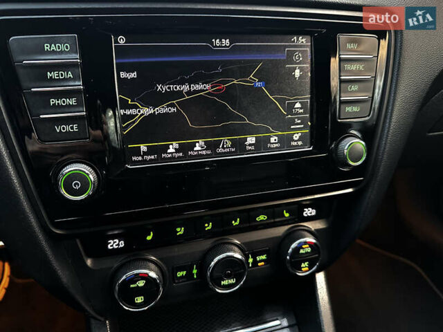 Білий Шкода Октавія, об'ємом двигуна 2 л та пробігом 255 тис. км за 13900 $, фото 54 на Automoto.ua