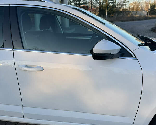 Білий Шкода Октавія, об'ємом двигуна 1.97 л та пробігом 280 тис. км за 13800 $, фото 42 на Automoto.ua