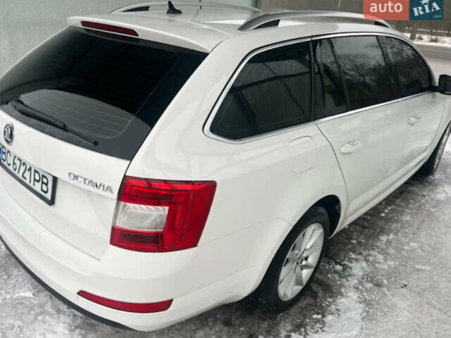 Белый Шкода Октавия, объемом двигателя 0 л и пробегом 250 тыс. км за 12700 $, фото 2 на Automoto.ua