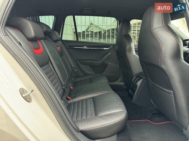 Белый Шкода Октавия, объемом двигателя 1.97 л и пробегом 268 тыс. км за 14500 $, фото 51 на Automoto.ua