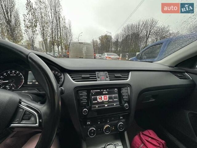 Белый Шкода Октавия, объемом двигателя 1.6 л и пробегом 360 тыс. км за 9200 $, фото 18 на Automoto.ua