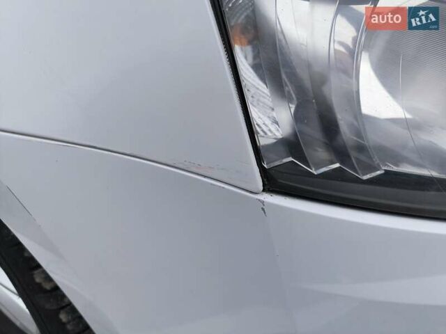 Білий Шкода Октавія, об'ємом двигуна 1.6 л та пробігом 280 тис. км за 11800 $, фото 9 на Automoto.ua