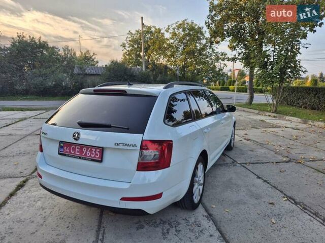 Білий Шкода Октавія, об'ємом двигуна 2 л та пробігом 195 тис. км за 11599 $, фото 13 на Automoto.ua