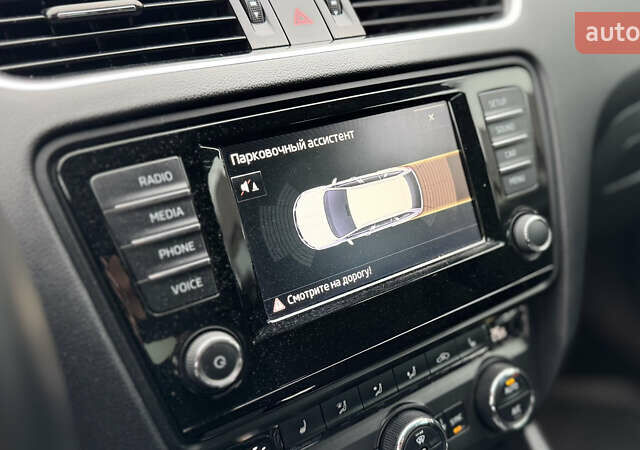 Белый Шкода Октавия, объемом двигателя 1.6 л и пробегом 231 тыс. км за 11850 $, фото 37 на Automoto.ua