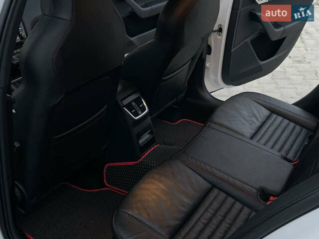 Белый Шкода Октавия, объемом двигателя 2 л и пробегом 269 тыс. км за 14999 $, фото 64 на Automoto.ua