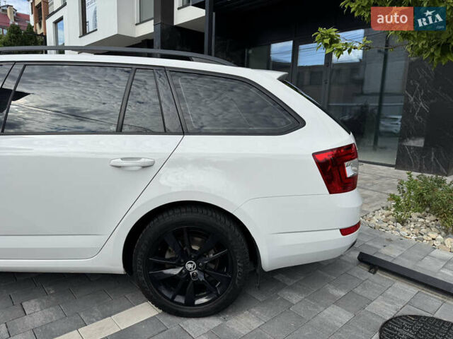 Белый Шкода Октавия, объемом двигателя 2 л и пробегом 250 тыс. км за 13999 $, фото 6 на Automoto.ua