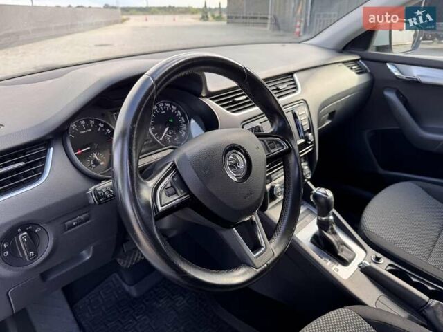Белый Шкода Октавия, объемом двигателя 2 л и пробегом 280 тыс. км за 12100 $, фото 21 на Automoto.ua