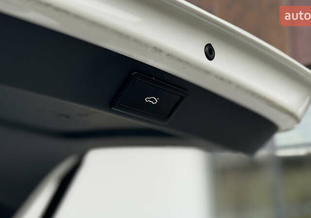 Белый Шкода Октавия, объемом двигателя 1.6 л и пробегом 231 тыс. км за 11850 $, фото 20 на Automoto.ua