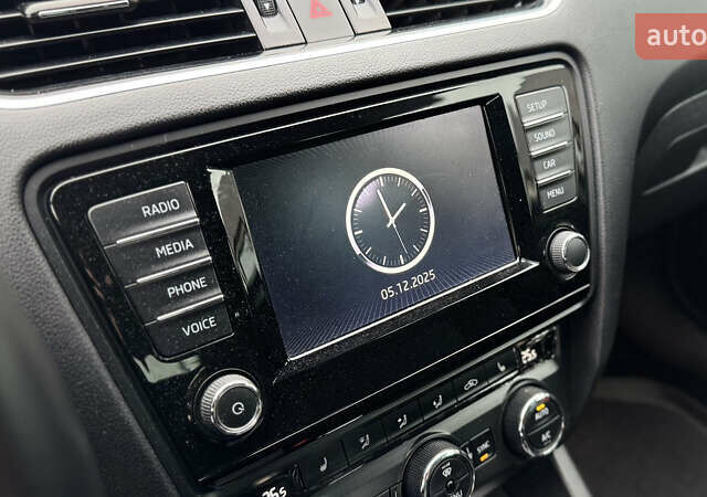 Белый Шкода Октавия, объемом двигателя 1.6 л и пробегом 231 тыс. км за 11850 $, фото 35 на Automoto.ua