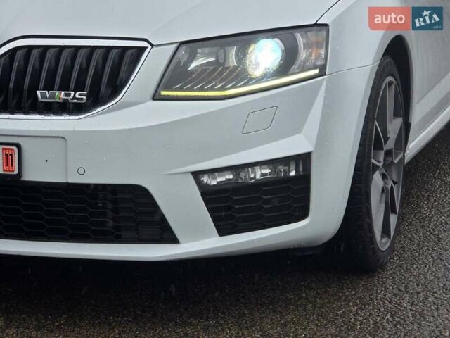 Білий Шкода Октавія, об'ємом двигуна 2 л та пробігом 254 тис. км за 16699 $, фото 13 на Automoto.ua