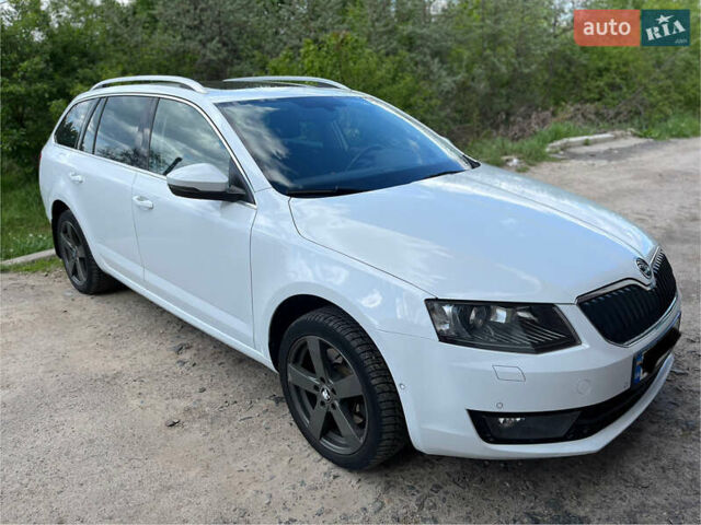 Белый Шкода Октавия, объемом двигателя 1.97 л и пробегом 260 тыс. км за 14490 $, фото 7 на Automoto.ua