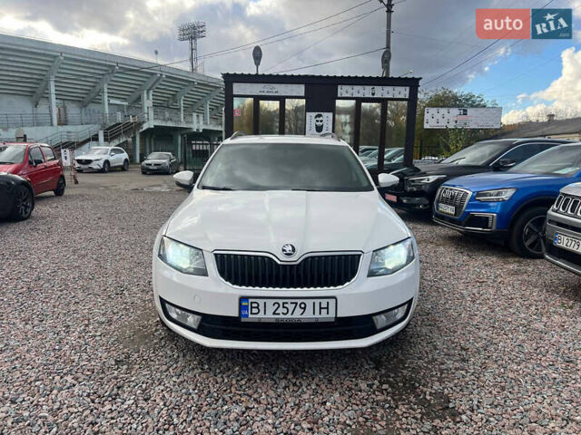 Білий Шкода Октавія, об'ємом двигуна 1.6 л та пробігом 182 тис. км за 10500 $, фото 1 на Automoto.ua