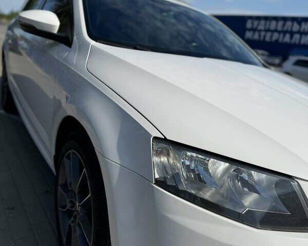Шкода Октавия 2016 в Турийск на Automoto.ua Белый Шкода Октавия, объемом двигателя 1.97 л и пробегом 321 тыс. км за 11299 $, фото 11 на Automoto.ua