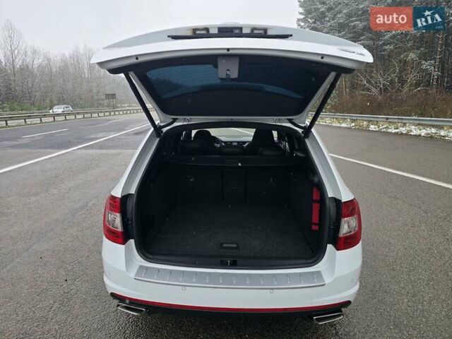 Білий Шкода Октавія, об'ємом двигуна 2 л та пробігом 254 тис. км за 16699 $, фото 24 на Automoto.ua