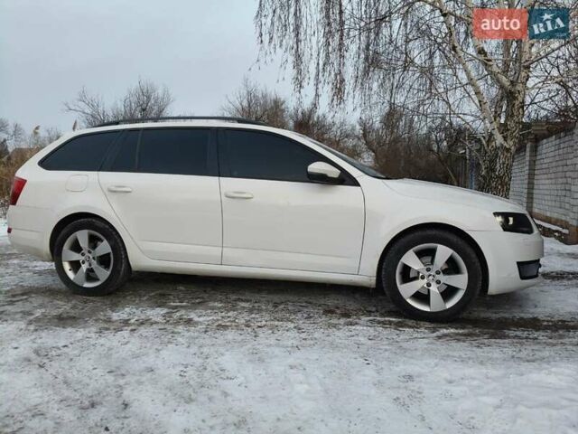 Білий Шкода Октавія, об'ємом двигуна 1.6 л та пробігом 250 тис. км за 10700 $, фото 6 на Automoto.ua