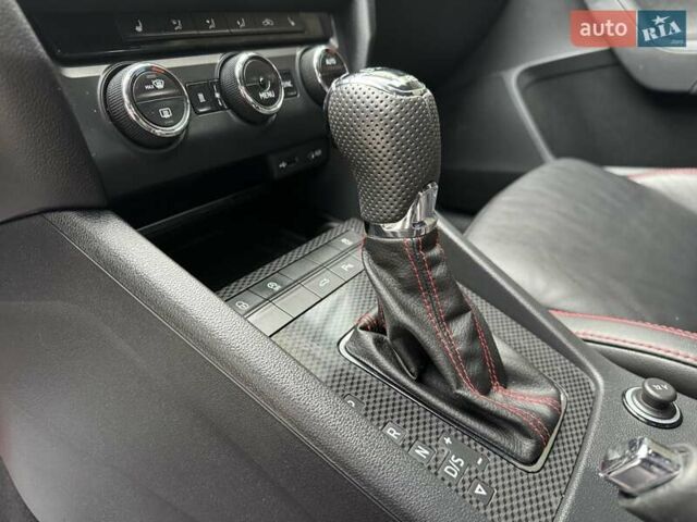 Белый Шкода Октавия, объемом двигателя 1.97 л и пробегом 268 тыс. км за 14500 $, фото 33 на Automoto.ua