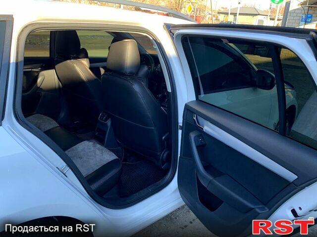 Белый Шкода Октавия, объемом двигателя 2 л и пробегом 235 тыс. км за 12500 $, фото 6 на Automoto.ua