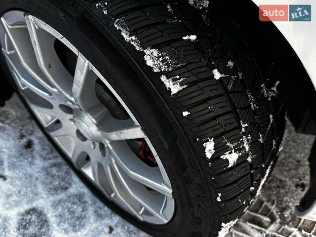 Білий Шкода Октавія, об'ємом двигуна 2 л та пробігом 255 тис. км за 13900 $, фото 41 на Automoto.ua