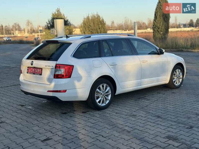 Білий Шкода Октавія, об'ємом двигуна 1.97 л та пробігом 280 тис. км за 13800 $, фото 6 на Automoto.ua
