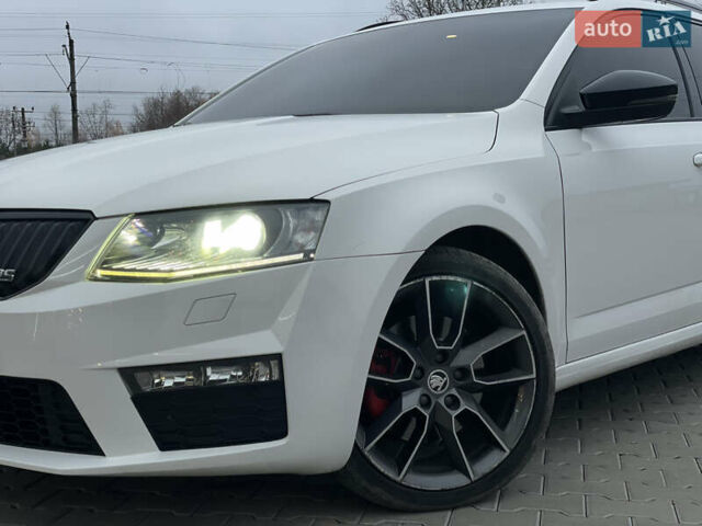 Белый Шкода Октавия, объемом двигателя 2 л и пробегом 269 тыс. км за 14999 $, фото 27 на Automoto.ua