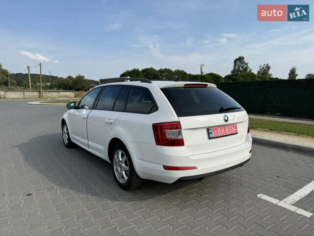 Білий Шкода Октавія, об'ємом двигуна 0 л та пробігом 246 тис. км за 11900 $, фото 6 на Automoto.ua