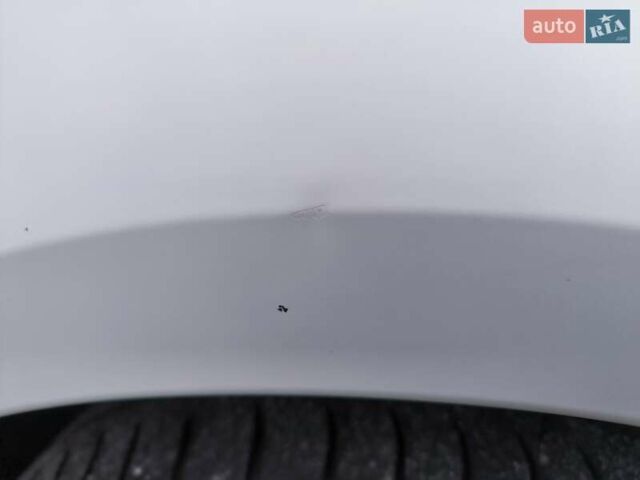Білий Шкода Октавія, об'ємом двигуна 1.6 л та пробігом 280 тис. км за 11800 $, фото 15 на Automoto.ua